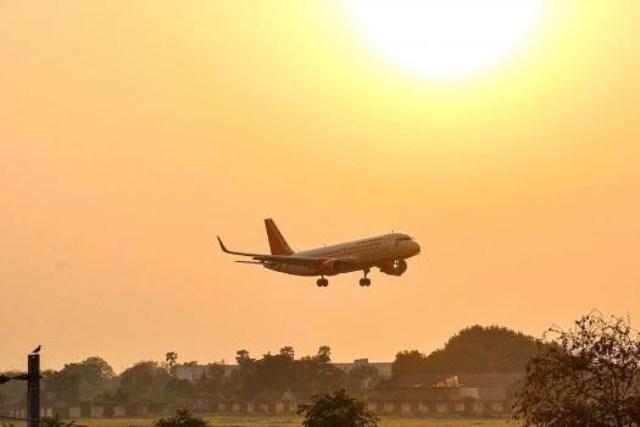 Nepal tiến hành điều tra vụ hai máy bay suýt va chạm trên không